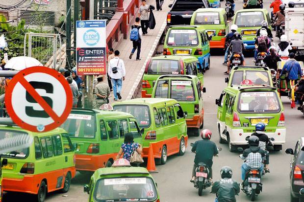 Menata Transportasi...