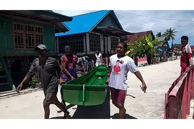Warga Kapoa Busel Sweeping...