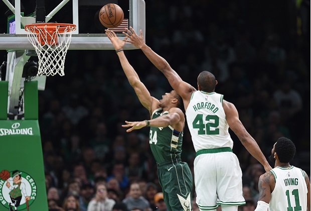 Gulung Celtics, Bucks...
