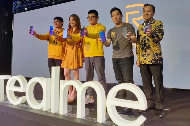 Bidik Kaum Muda, realme...
