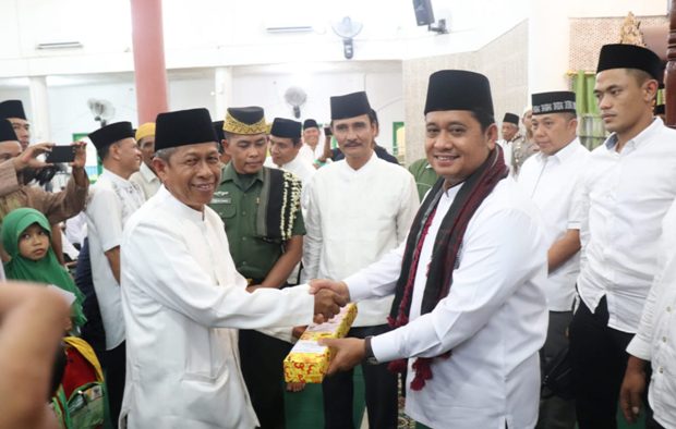Bupati Banyuasin Minta...