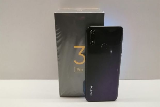 Menguji Kemampuan realme...