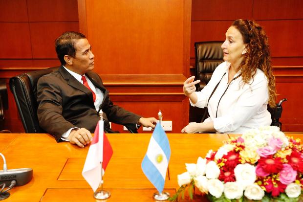 Indonesia Buka Akses...
