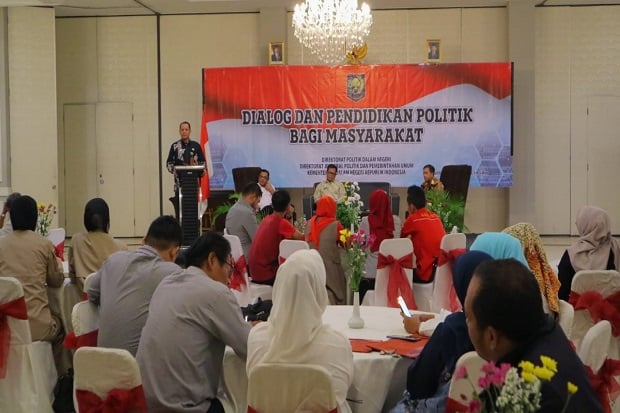 Awasi Kebijakan, Rakyat...