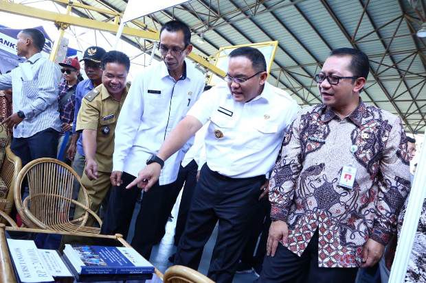 Mini Market Jadi Alternatif...