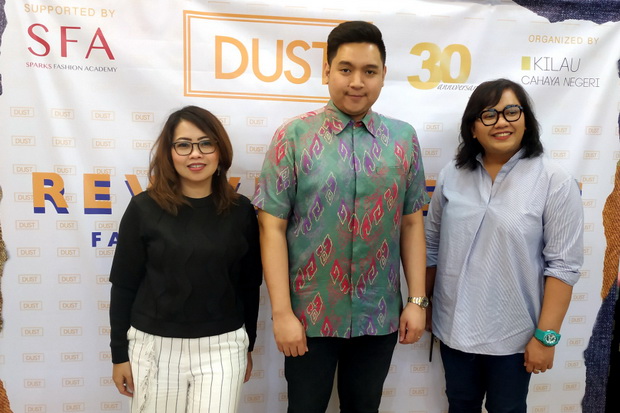 Rayakan Ultah Ke-30,...