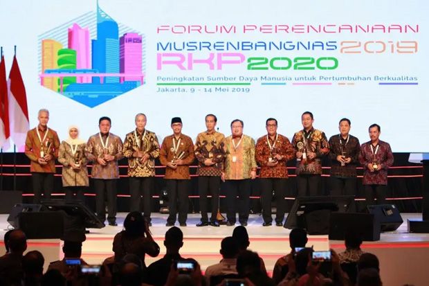 Jokowi Minta Proyek...