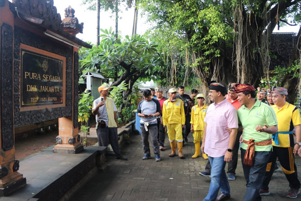 Gubernur Anies Bayar...