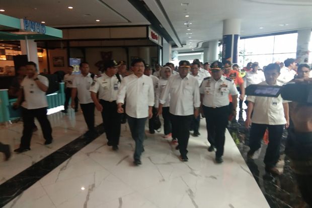 Menhub Tinjau Persiapan...