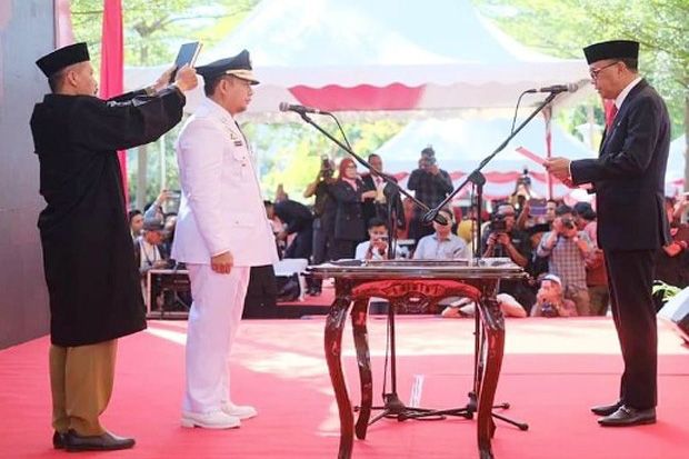 Gubernur Nurdin Abdullah...