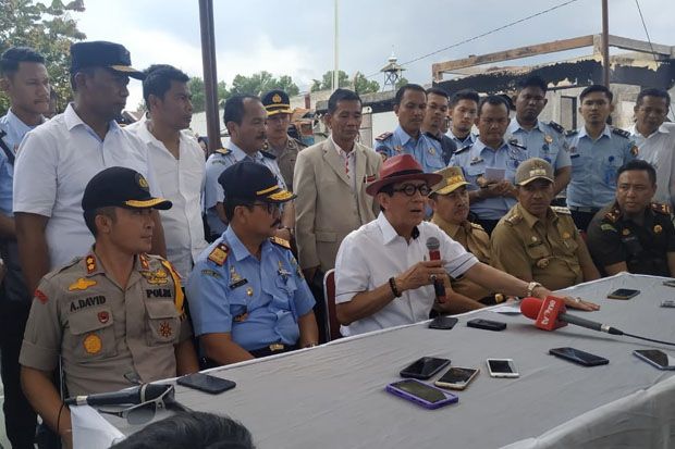 Datangi Rutan Siak,...
