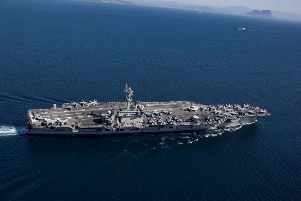 Iran: Kapal Induk AS...