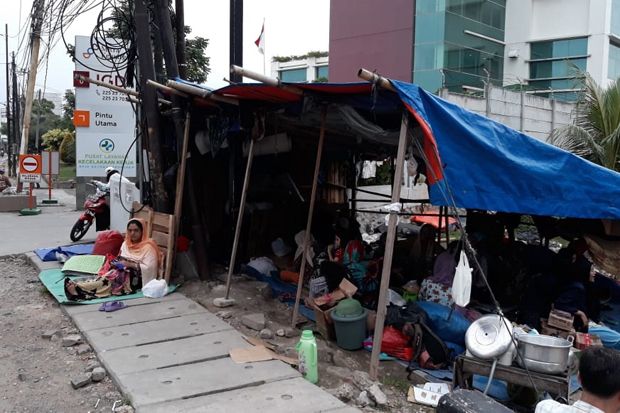 Jalani Hidup Sekadarnya,...