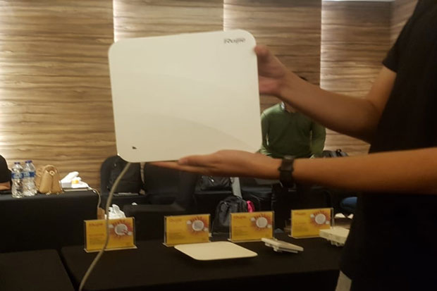 Gunakan Cloud, Ruijie...