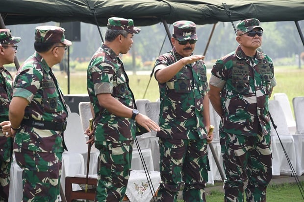 Panglima TNI Tinjau...