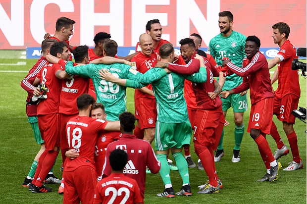 Bayern Muenchen Juara...