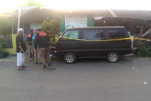 Sepasang Suami Istri...