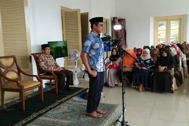 Mendidik dengan Santun