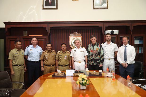 Pimpinan Kapal HMAS...