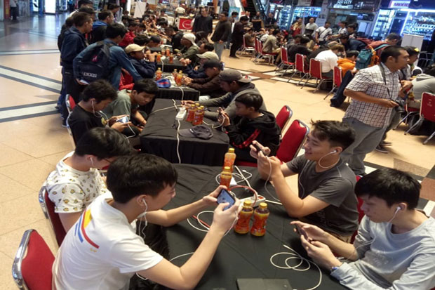 Ibu Muda ini Ngeyel...