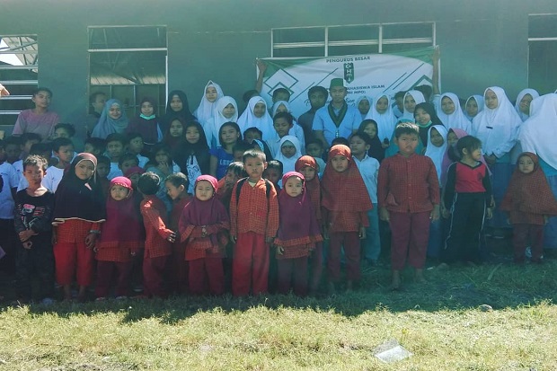 HMI MPO Salurkan Bantuan...