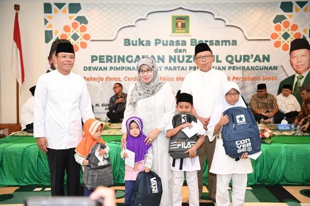 Melenggang ke Senayan,...