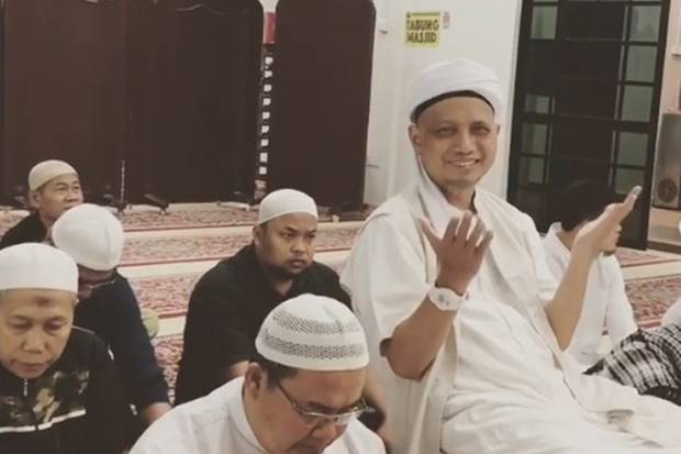 Akhir Perjalanan Ustaz...
