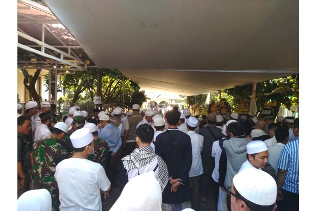 Ribuan Pelayat Padati...