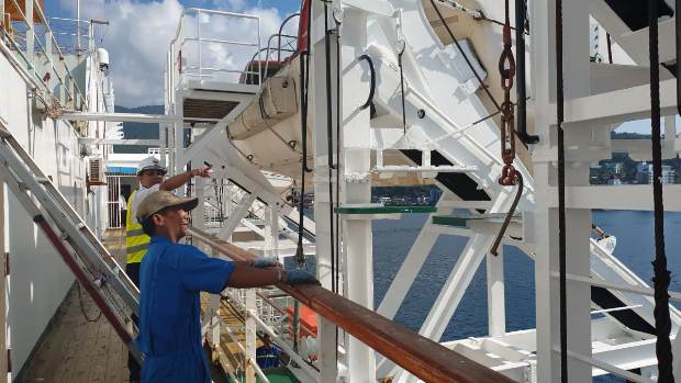 Persiapan Angkutan Laut...