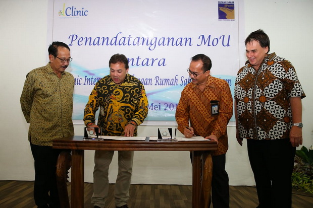Layanan Kesehatan Berbasis...