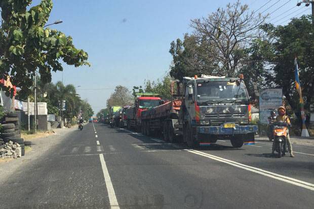 Selain Tol Jakarta-Cikampek,...