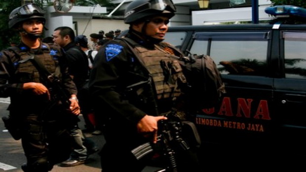 Teroris Dikabarkan Akan...