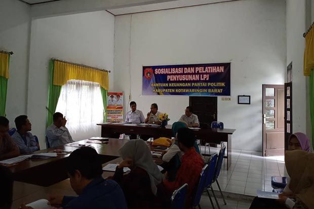 Kesbangpol Kobar Gelar...