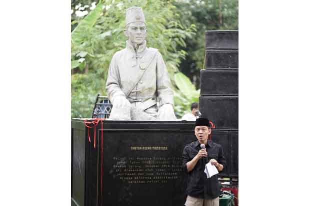 Patung Sultan Ageng...