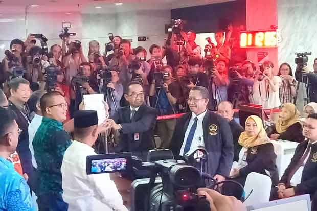 Resmi Ajukan Sengketa...