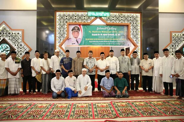 Pj Wali Kota Iqbal Salat...