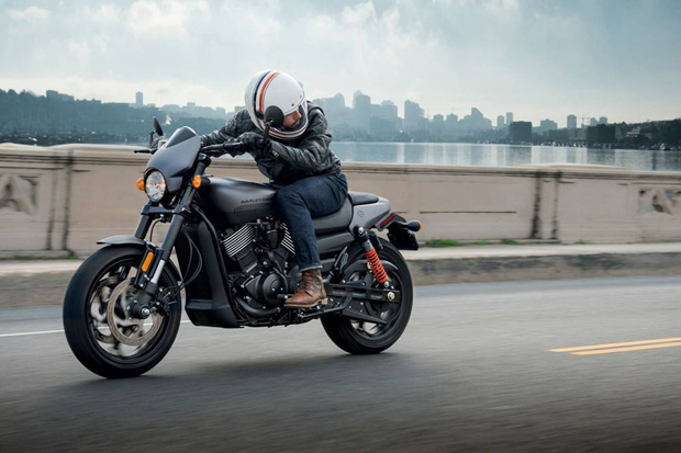 Harley Davidson Bertenaga...