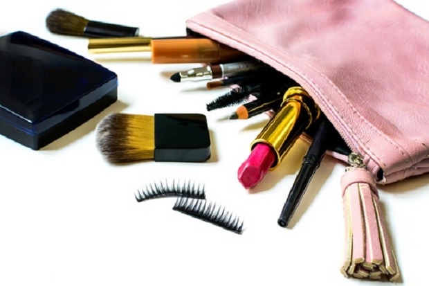 Pilih Makeup Multifungsi...
