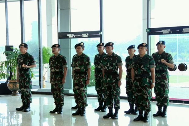 Sembilan Perwira Tinggi...