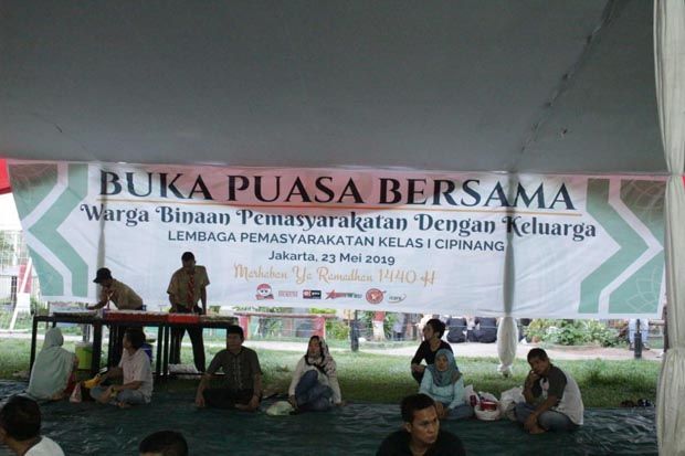 Berkah Ramadhan, Penghuni...