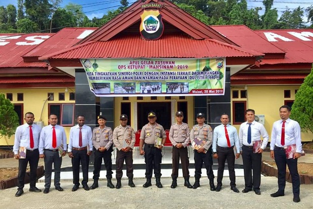 Ungkap Senpi Ilegal,...