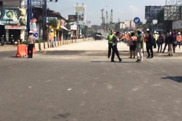 Hadapi Arus Mudik, Sisi...