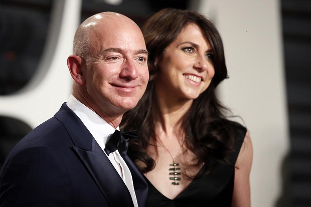 Mantan Istri Bos Amazon...
