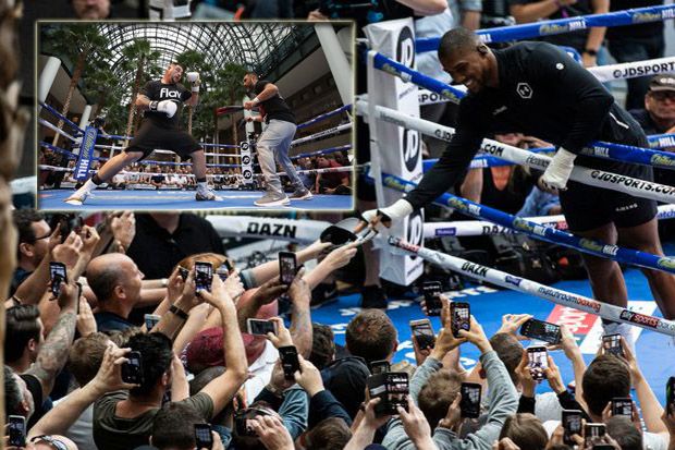 Kalah dari Andy Ruiz,...