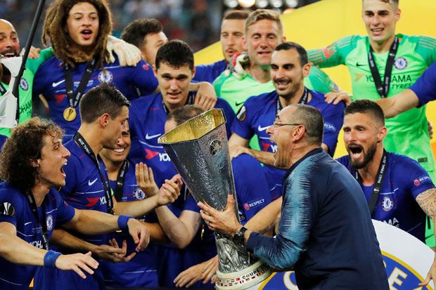 Sarri Isyaratkan Ikuti...