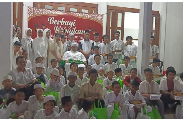 Empat Komunitas Relawan...