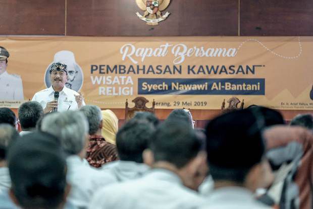 Berkunjung ke Tanara,...