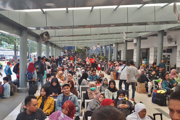 Area Diperluas, Stasiun...