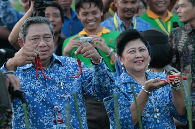 Ibu Ani, Sosok yang...