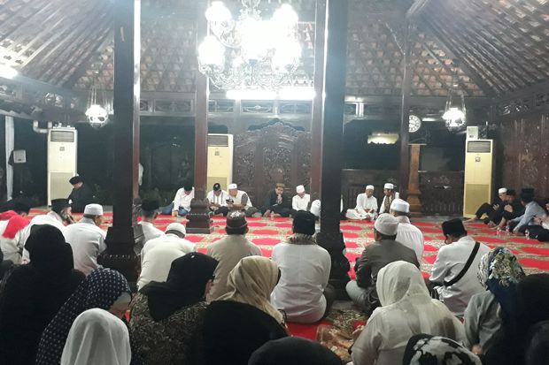 Ribuan Pelayat Gelar...
